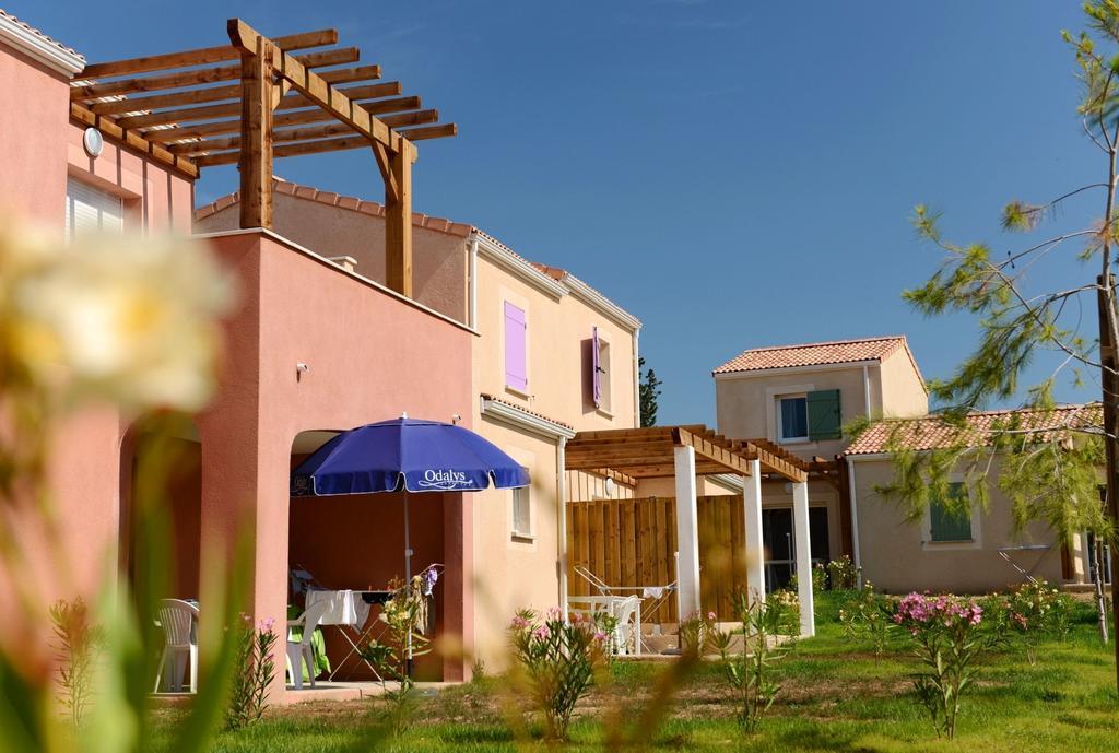 Résidence Odalys Le Mas des Alpilles Paradou Exterior foto