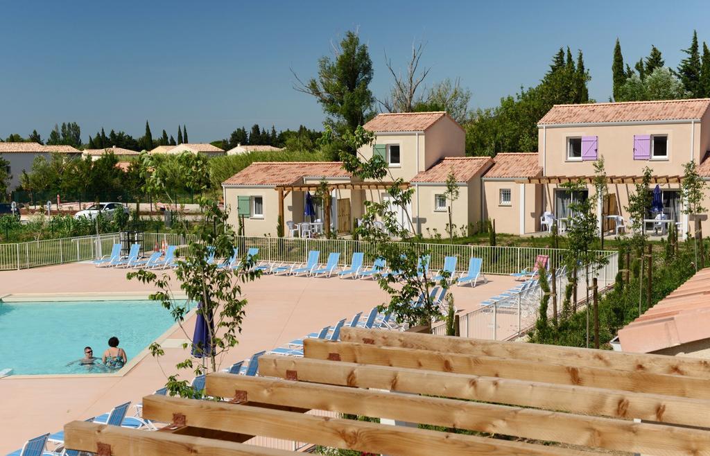 Résidence Odalys Le Mas des Alpilles Paradou Exterior foto